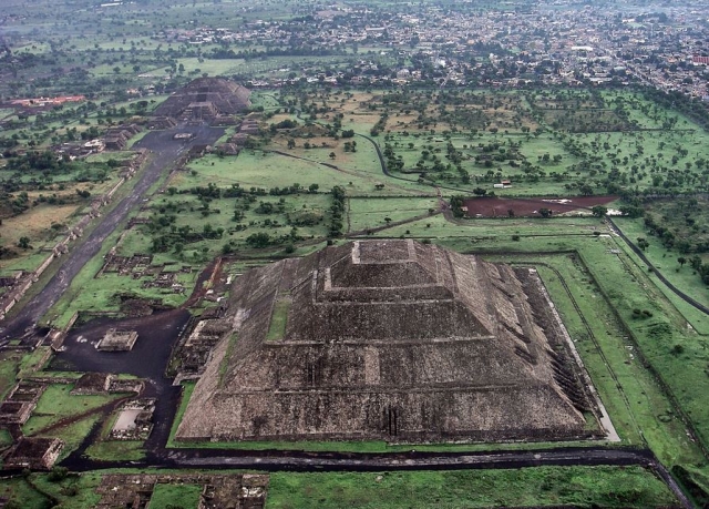  Sorvola Teotihuacan 